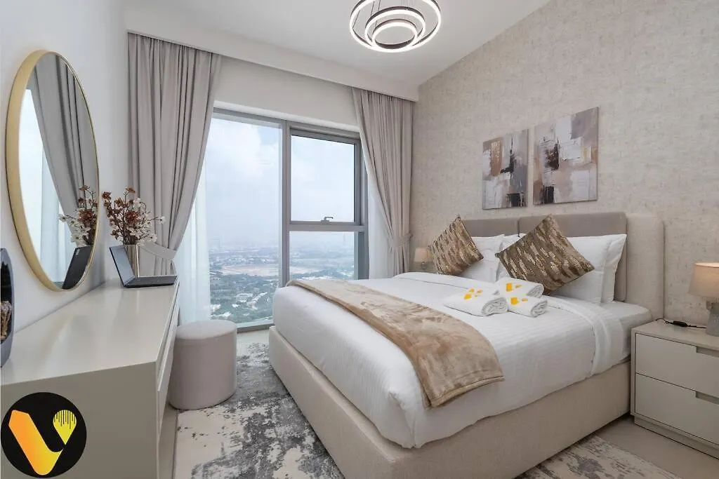 Downtown Views II - Vogue One Bedroom Apartment With Balcony, Opposite Dubai Mall Skybridge