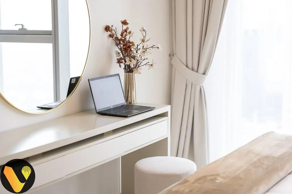 Downtown Views II - Vogue One Bedroom Apartment With Balcony, Opposite Dubai Mall Skybridge